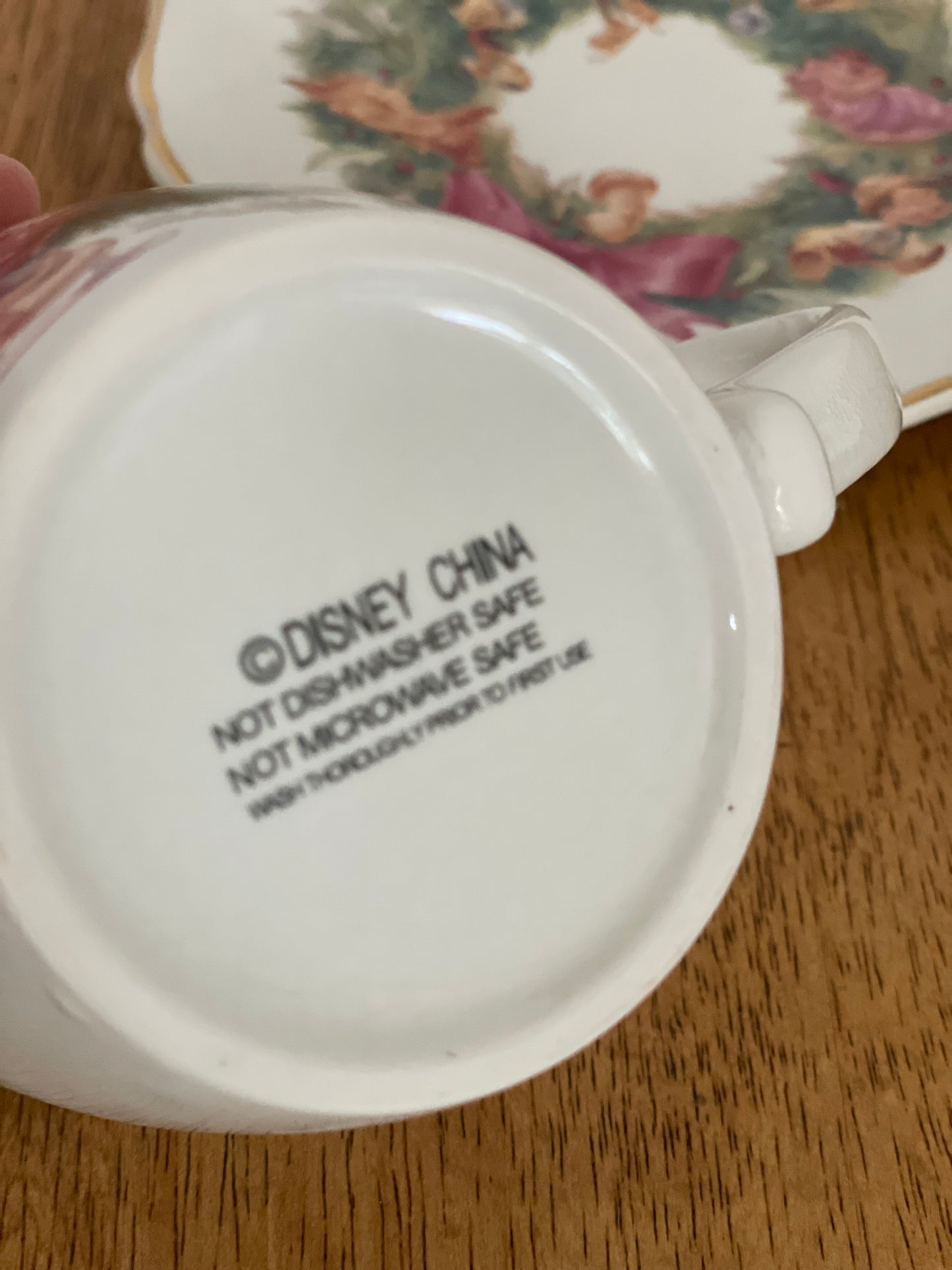 Vintage Disney Christmas China Teacup & Saucer Set (3)