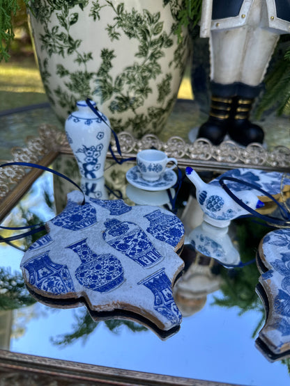 Blue & White Chinoiserie Christmas  Ornament Set (7 Pc)