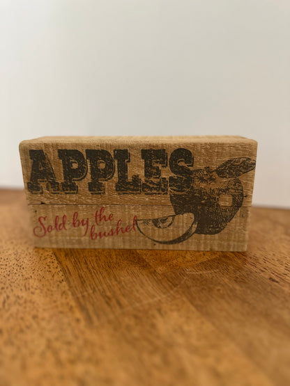 Apples Shelf Sitter